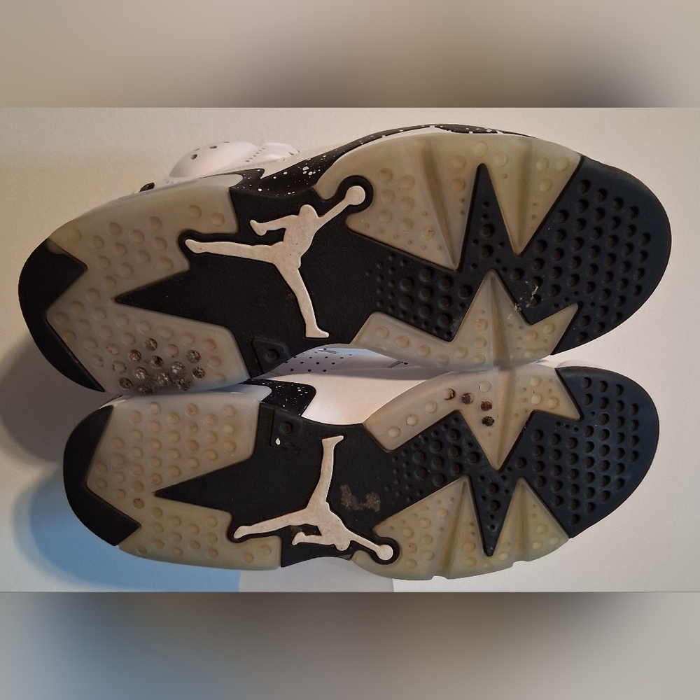 Jordan 6 Retro - Picture 4 of 6